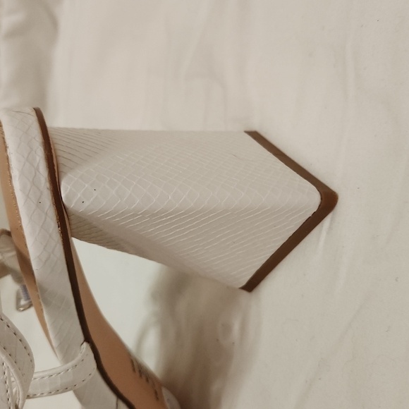 New! White chunky triangle heels ankle straps formal summer party size 9.5 - Picture 9 of 16